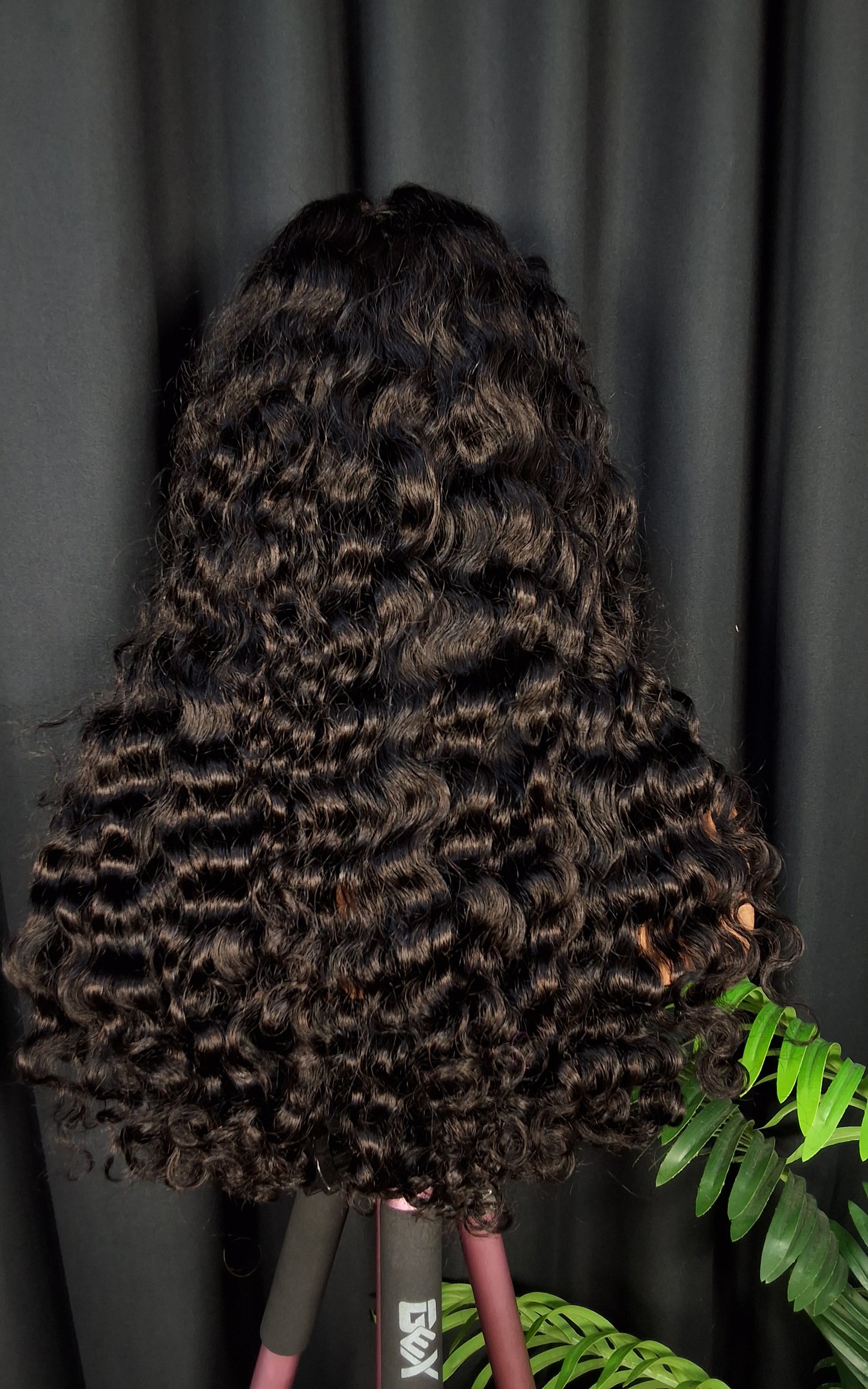Sdd sassy curls, 20" natural colour. 5x5 closure