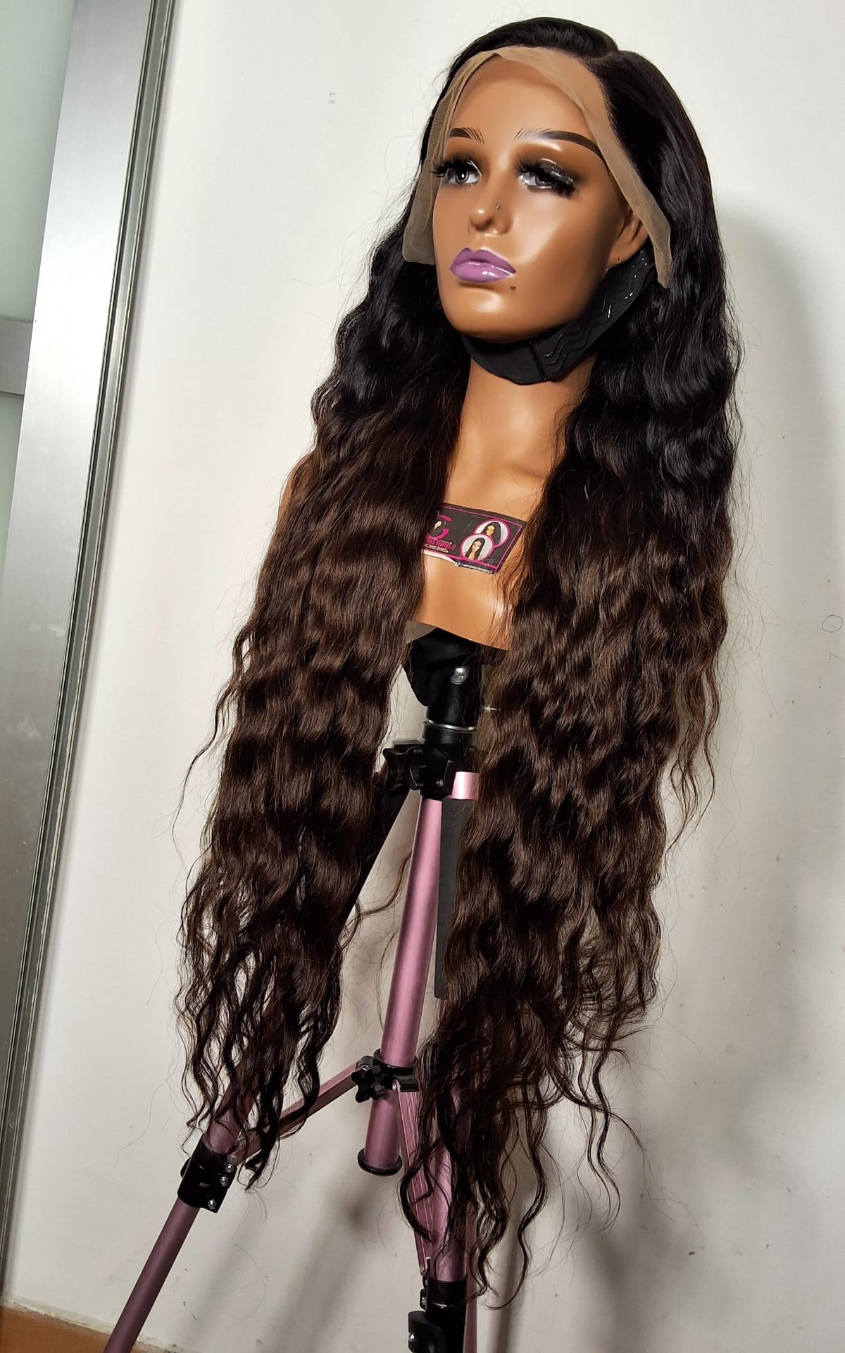 34 inches Sdd loose wave . Full frontal, natural/ brown tip colour