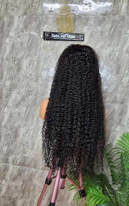 34 inches jerry curls. Paired with 5x5 closure. Natural colour