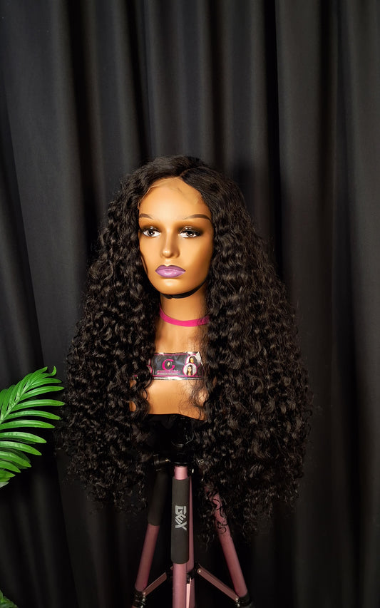 26" inches  sassy, 5x5 closure, natural colour