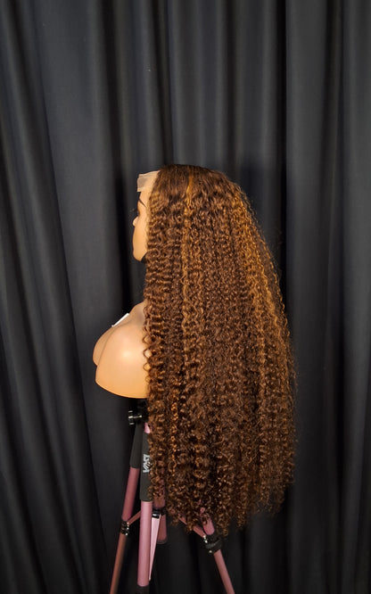 30 inches Sdd pixie curls. Piano colour.5x5 glueless closure