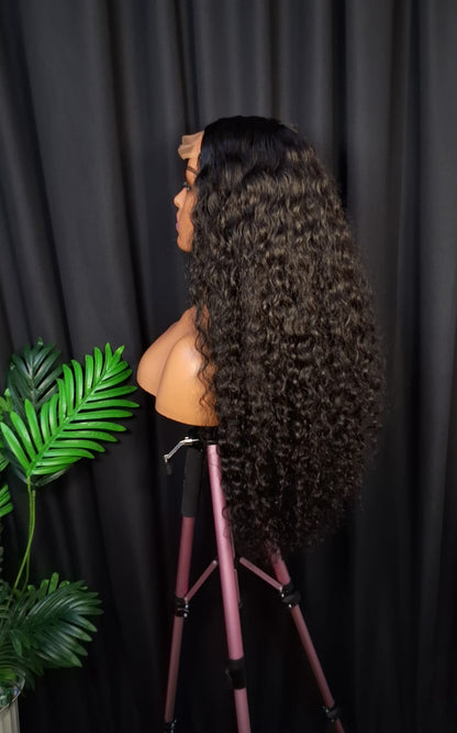 SDD WIG SASSY. 26" PAIRED WITH 5BY5 GLUELESS CLOSURE
