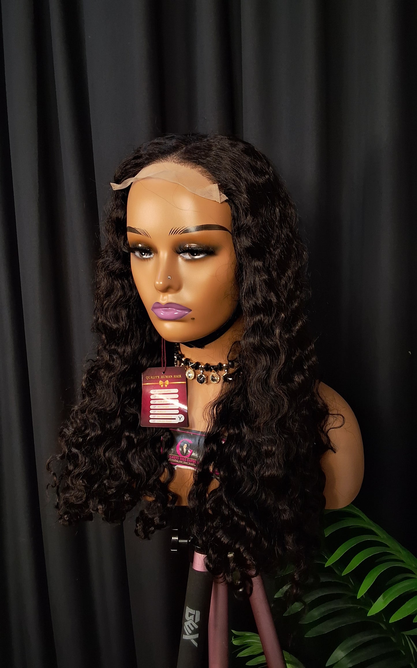 Sdd sassy curls,  20" natural colour. 5x5 closure
