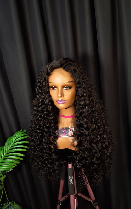 26" inches  sassy, 5x5 closure, natural colour