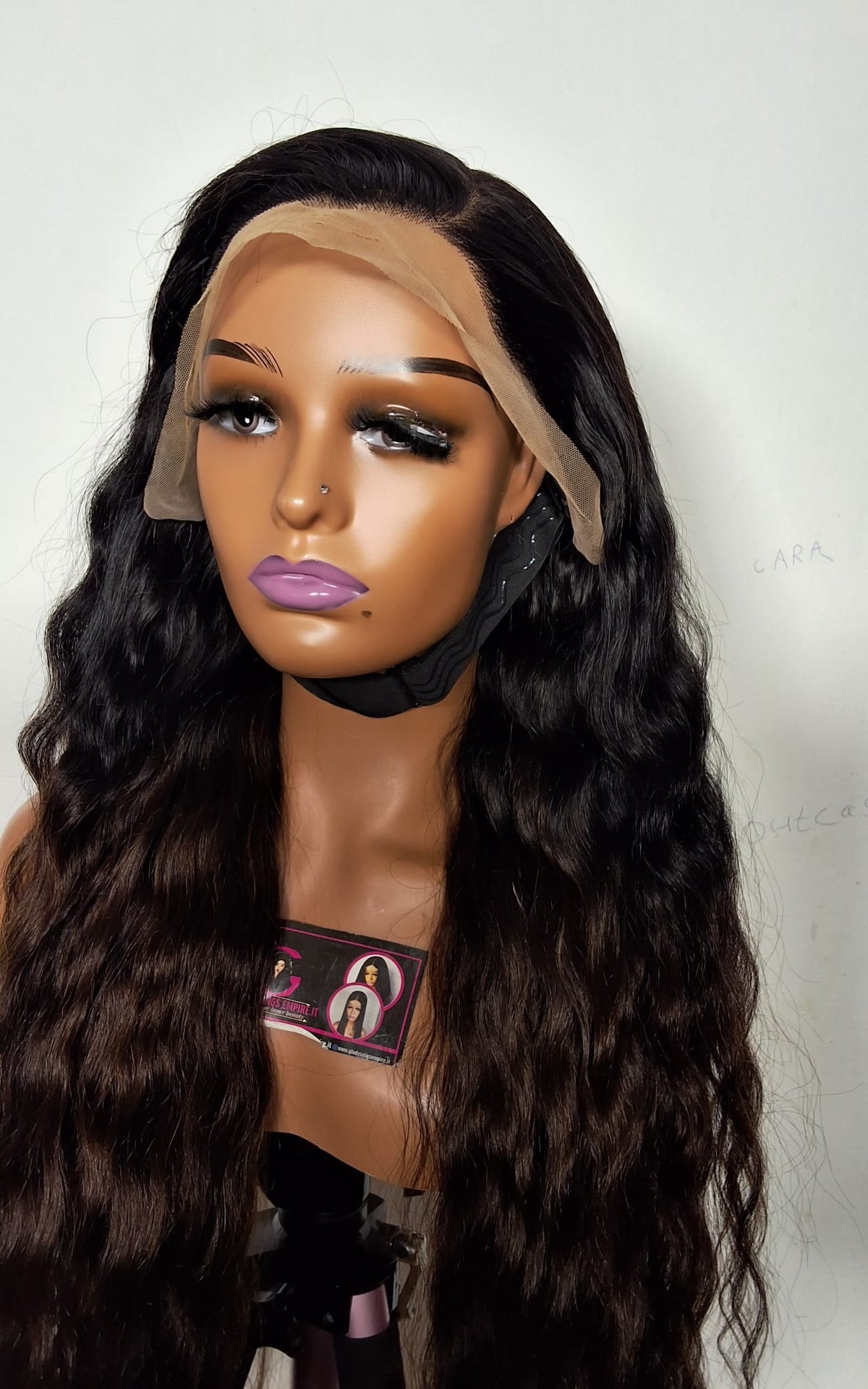 34 inches Sdd loose wave . Full frontal, natural/ brown tip colour