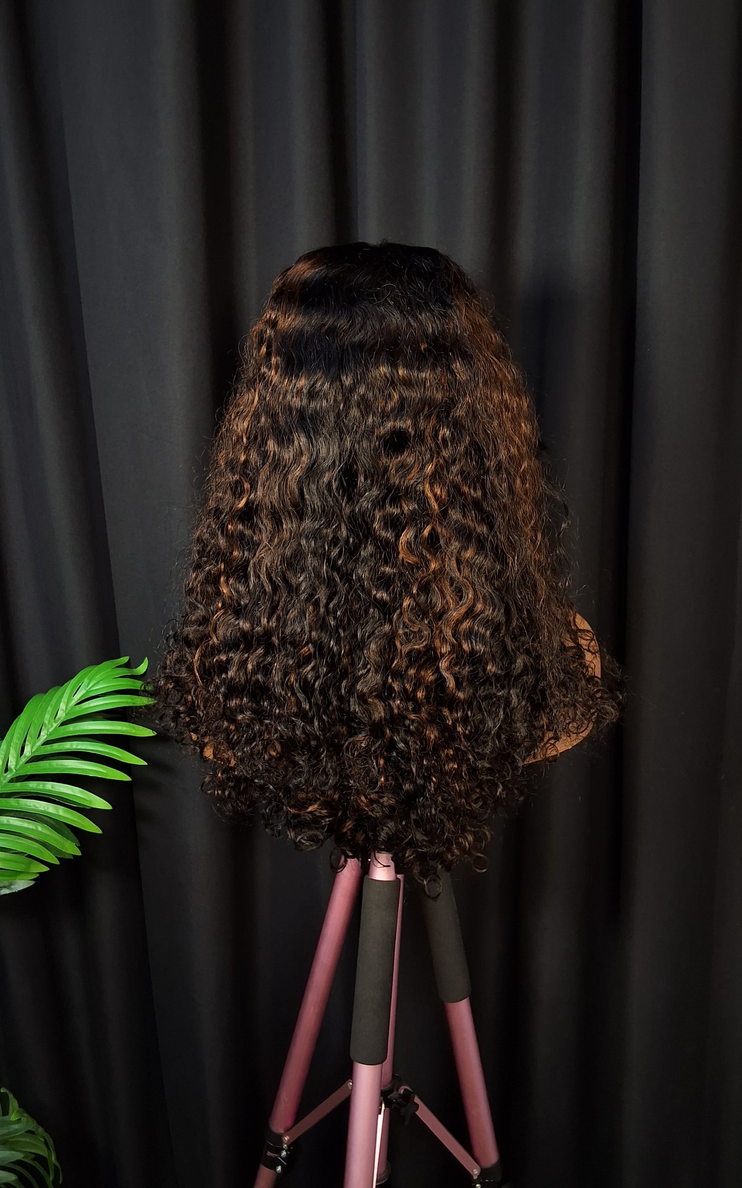 Sassy curls,  mix colour, 20 inches, 5x5 closure