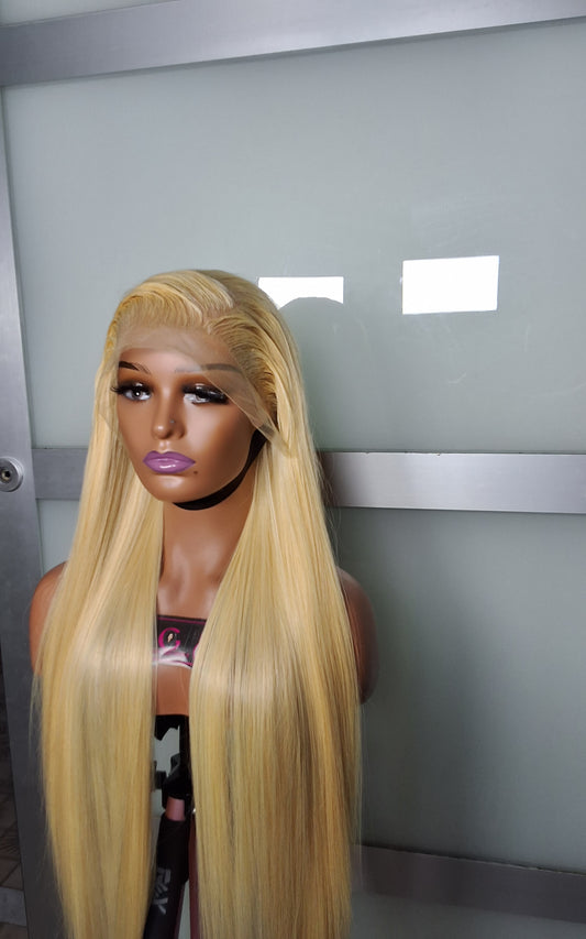 SDD BLONDE VIETNAM BONESTRAIGHT, 30 INCHES. Glueless full frontal