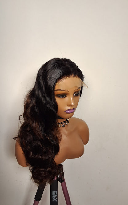 Sdd layard bounce.  2 tone colour. Paired with 5by5 glueless closure