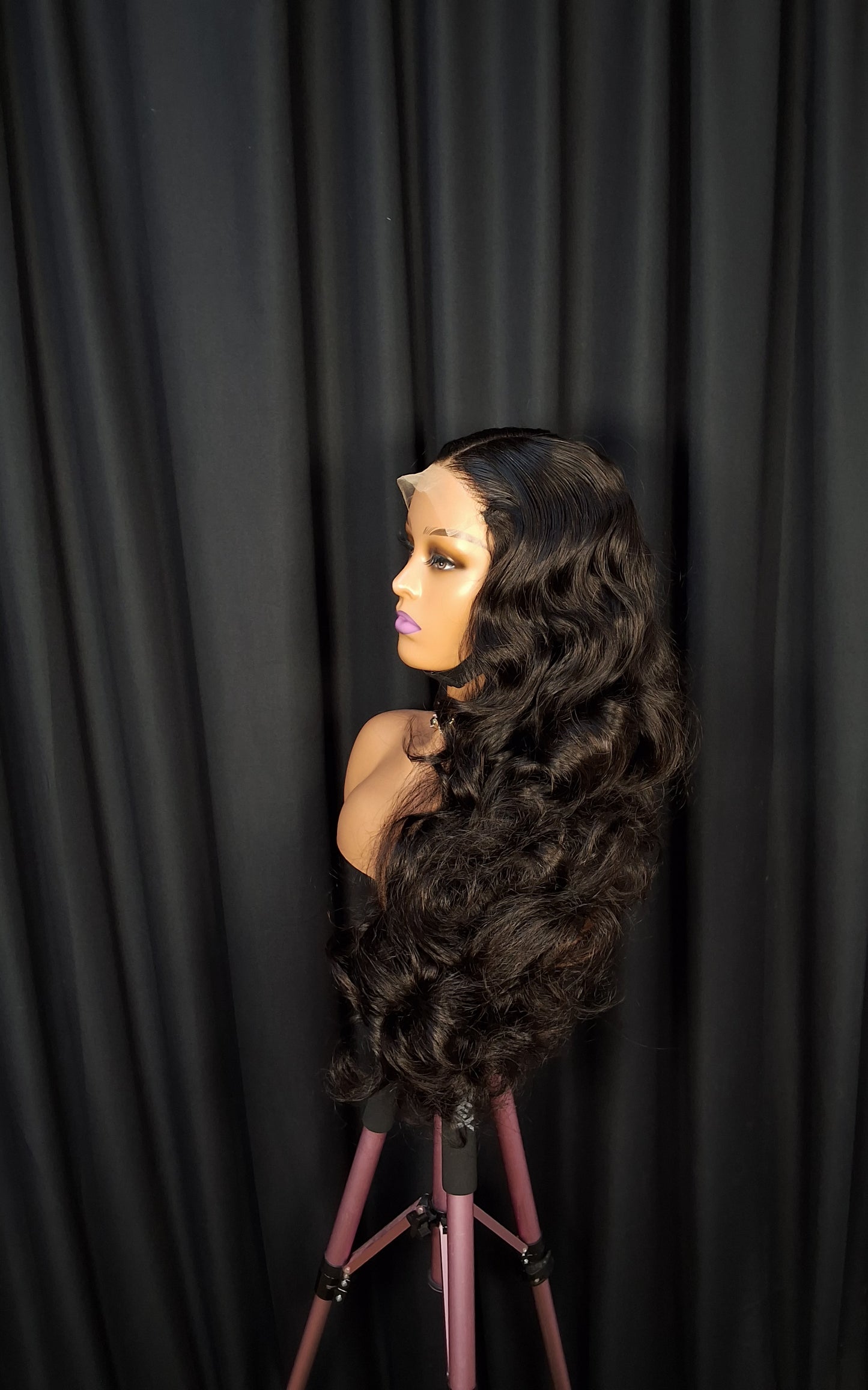 26" SDD 5x5 layard glueless wig.