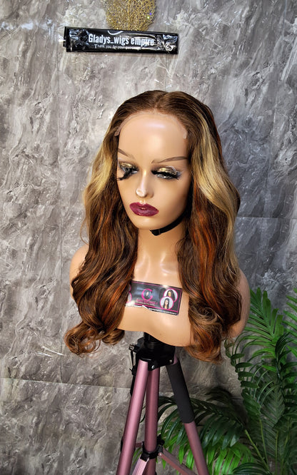 SDD Layard bounce highlight colour 24"300grams paired with 5x5 closure