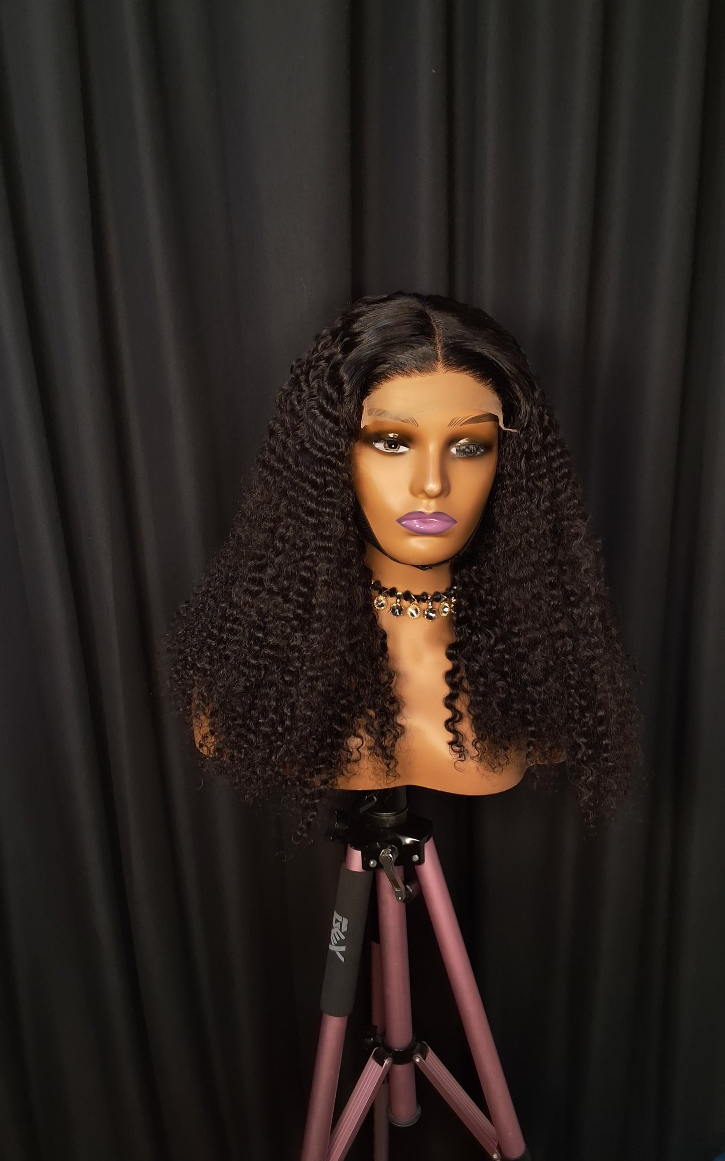 340grams sdd pixie curls.  20" 5by5 glueless closure.