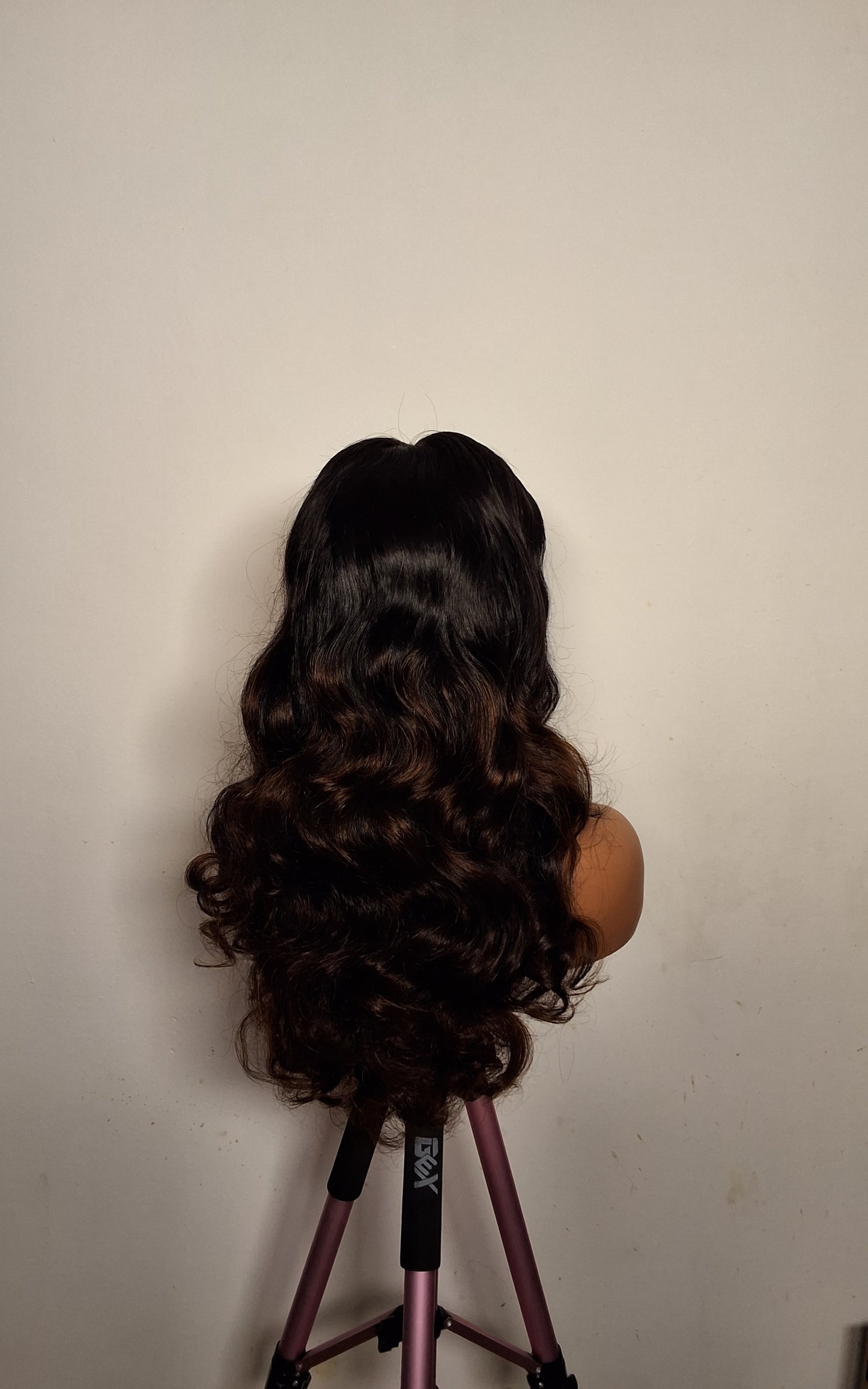 Sdd layard bounce.  2 tone colour. Paired with 5by5 glueless closure